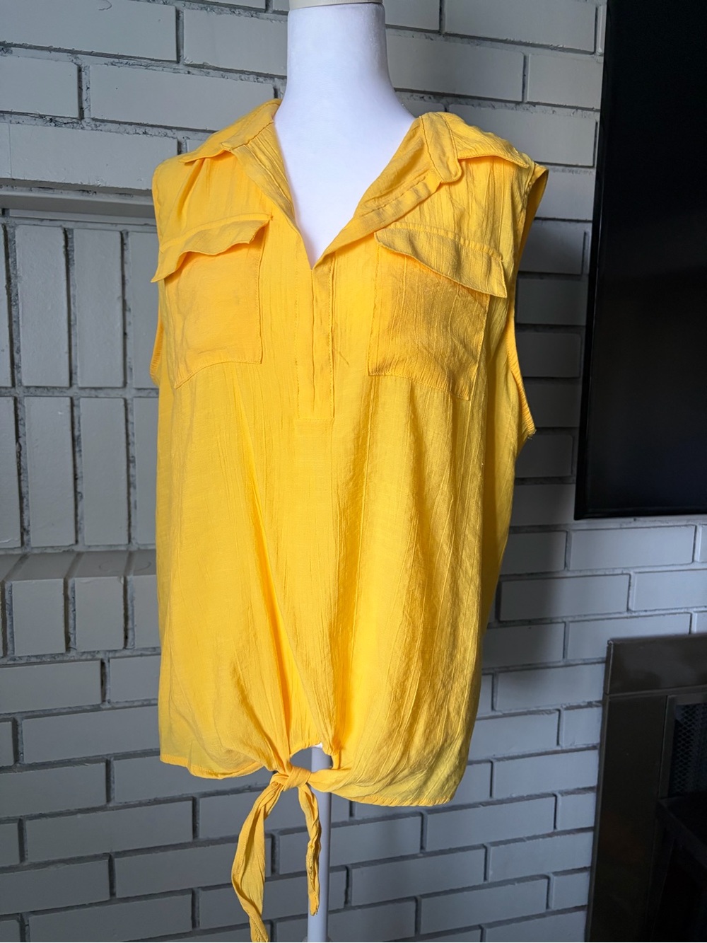 Notations Yellow Tie-Hem Sleeveless Utility Top 2XL